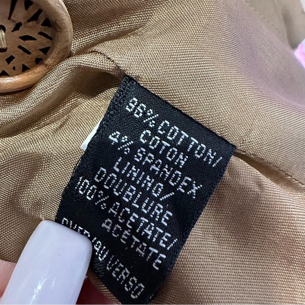 Ellen Tracy Tan Blazer with Notched Lapel and Abstract Pattern - Picture 7 of 9